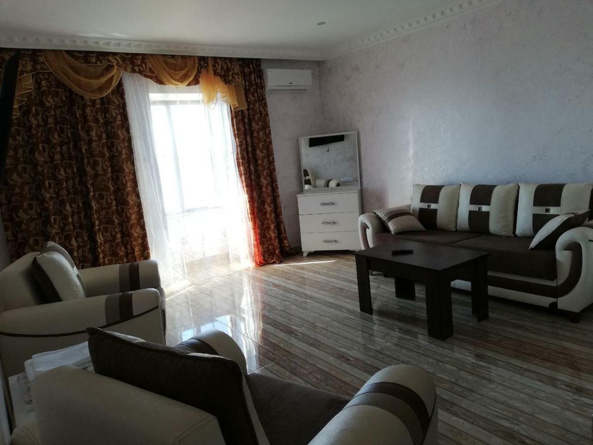 Black Sea Hotel Batumi Bagian luar foto